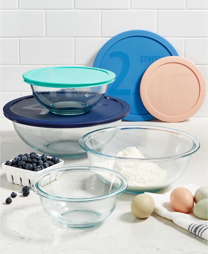 Pyrex 8Piece Mixing Bowl Set With Lids Review 2023 The Kitchn