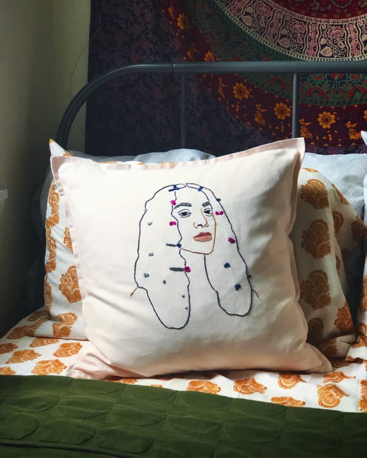 Best etsy hot sale pillow shops