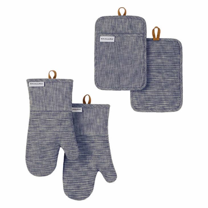 Costco KitchenAid Oven Mitt Set Review | The Kitchn