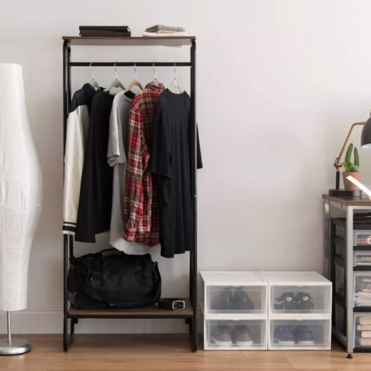 Stylish garment online rack