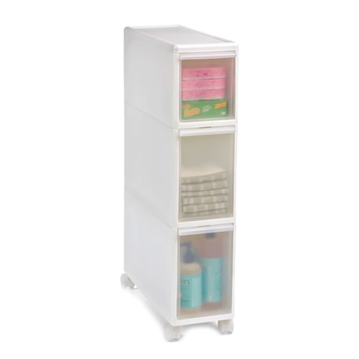 Narrow storage clearance unit