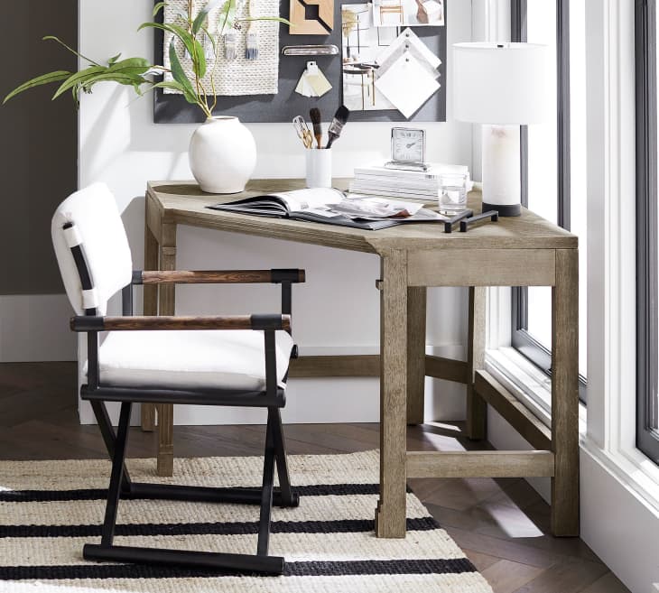 Corner desks hotsell for small spaces