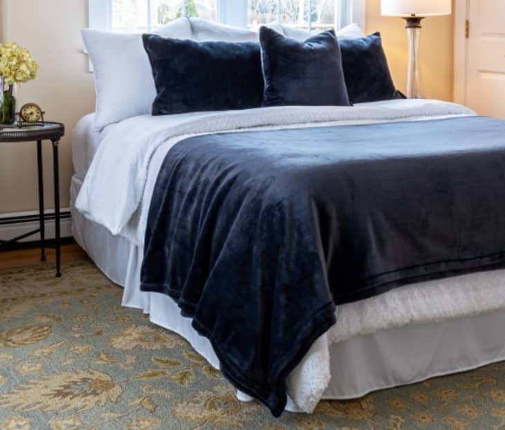The Best Throw Blankets 2021 Top Rated Picks Apartment Therapy
