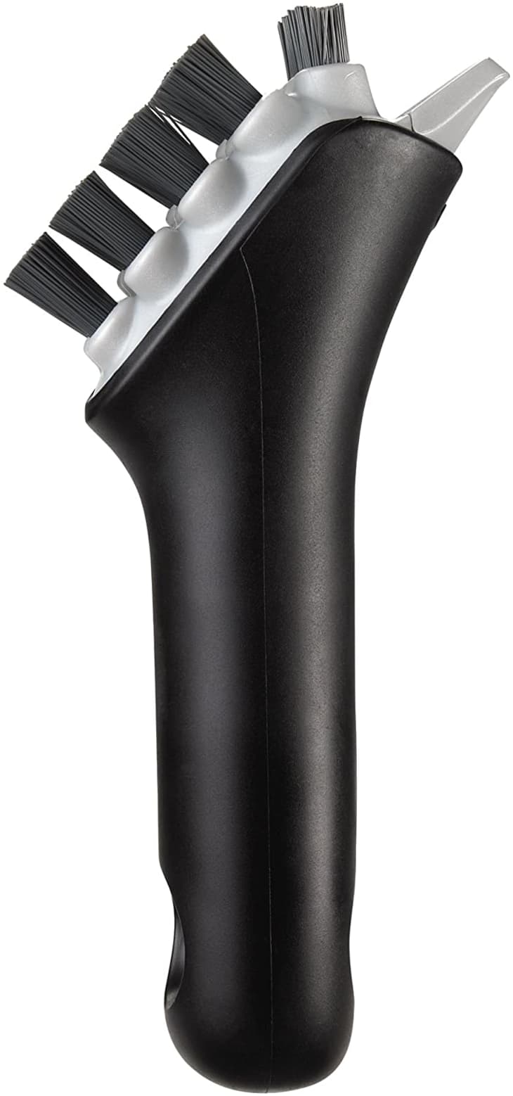 Best Scrubbers for Cast Iron Skillets and Grill Pans The Kitchn