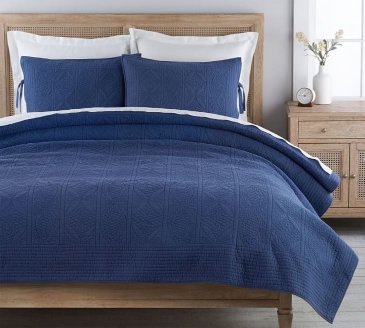 These Lightweight Quilts Are Perfect for Summer and Also on Sale ...