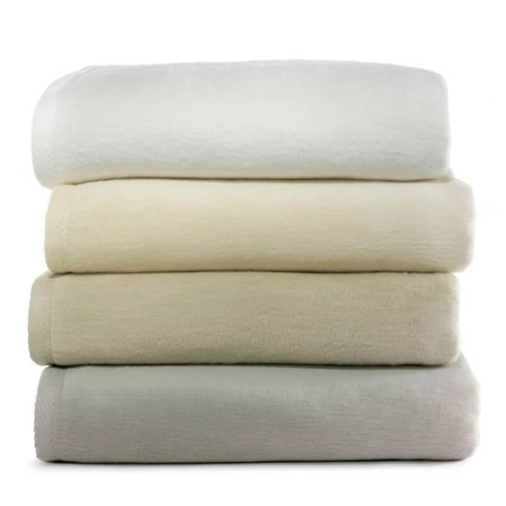 Best Bed Blankets for Cold Weather Apartment Therapy