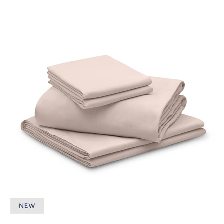 These Organic Cotton Sheets Keep Me Warm and My Partner Cool Apartment Therapy