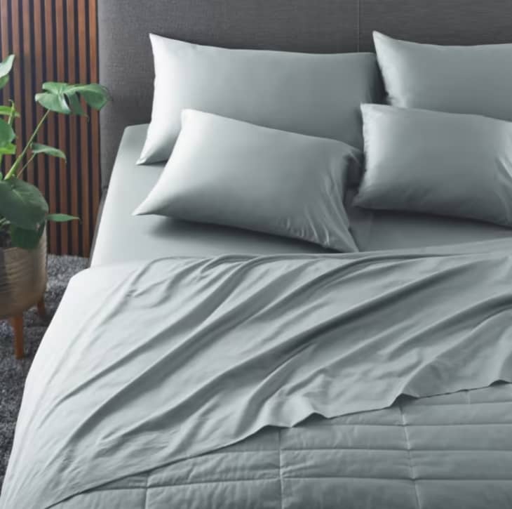 10 Best Cooling Pillowcases 2023: Silk, Bamboo, Linen 