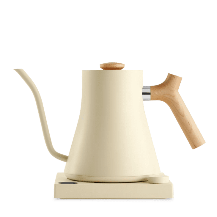 Kettle sales cream colour