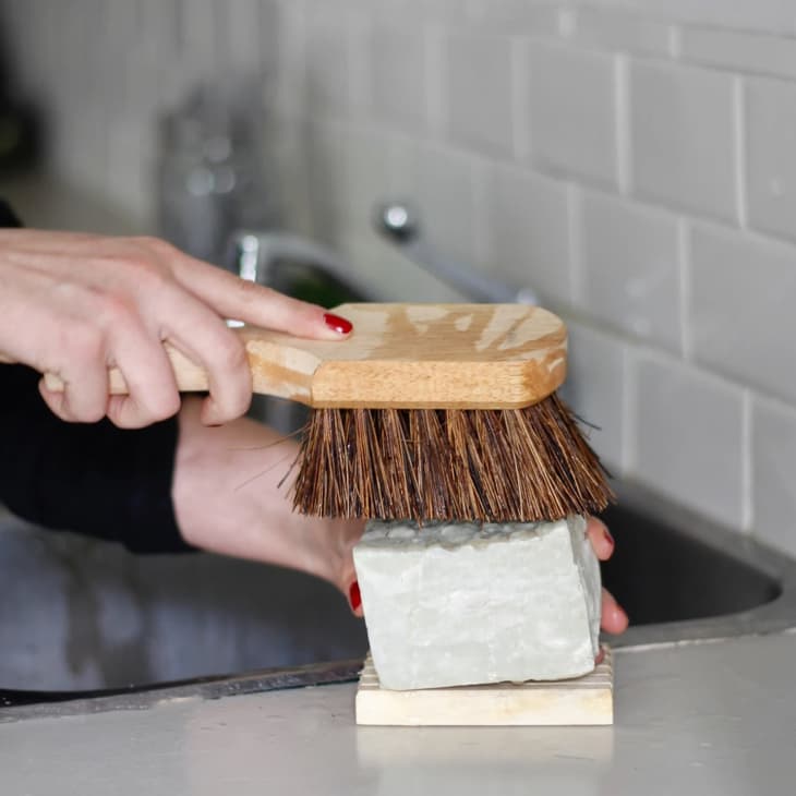 Liquid Dish Soap Versus Solid Dish Soap Which is Better The Kitchn