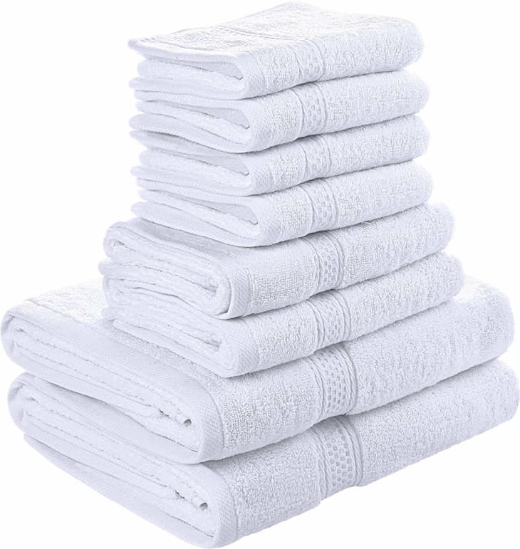 Best Cheap Bath Towel Set on Amazon Utopia Cotton Towels Apartment Therapy