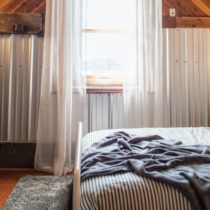 How to Make Ceilings Look Higher 10 Cool Tricks to Try Apartment Therapy