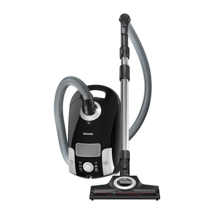 Best Year End Vacuum Deals 2020: Dyson, Shark, Roomba | Apartment Therapy