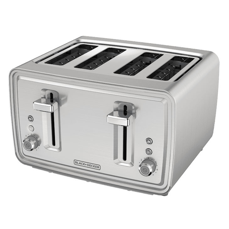 Black + Decker 4-Slice Toaster at Amazon