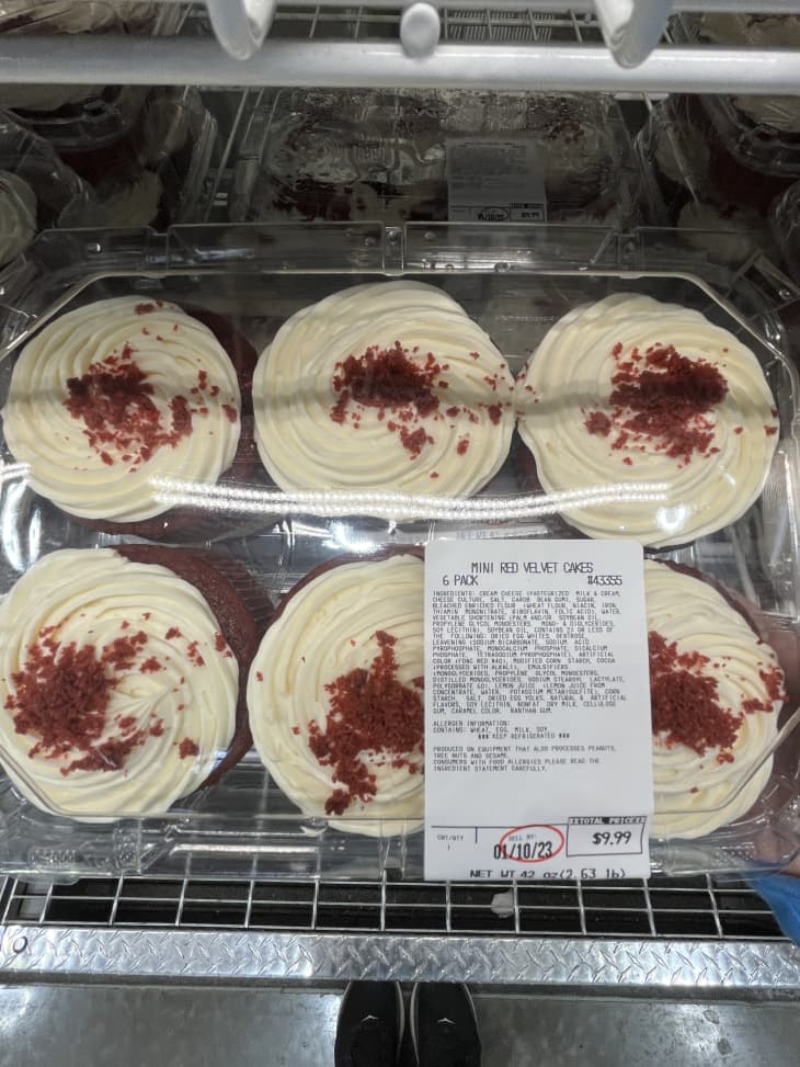 https://cdn.apartmenttherapy.info/image/upload/f_auto,q_auto:eco,w_730/k%2FEdit%2F02-2023-Little-Luxuries-Costco-Valentines-Day%2FCostco-Red-Velvet-Cake