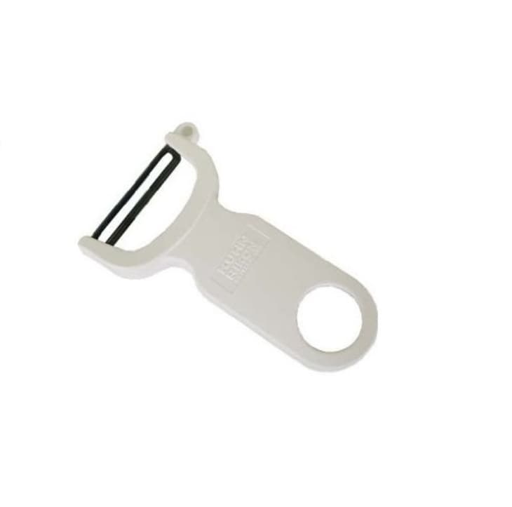 https://cdn.apartmenttherapy.info/image/upload/f_auto,q_auto:eco,w_730/k%2FEdit%2F2019-08-left-handed-gadgets%2FVegetable_Peeler