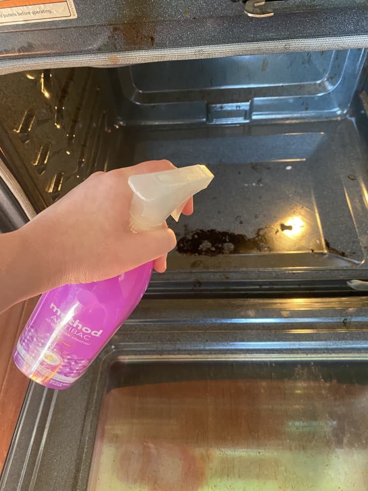 I Cleaned My Oven with Steamed Water and Vinegar — Here's How It