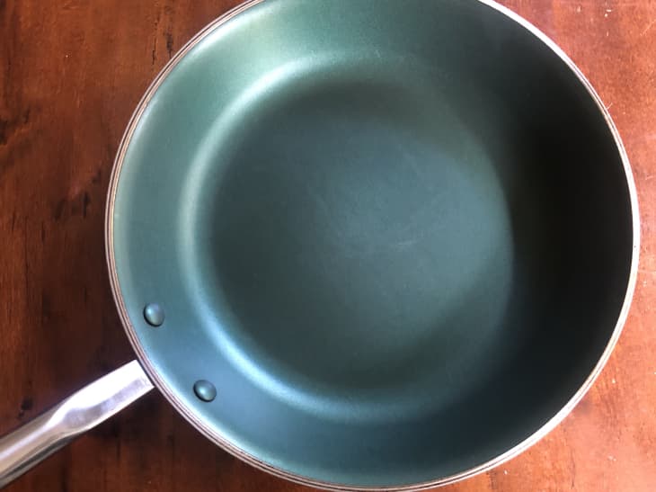 Material fry pan