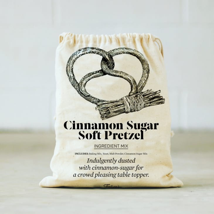 Product Image: Cinnamon Sugar Pretzel Baking Mix