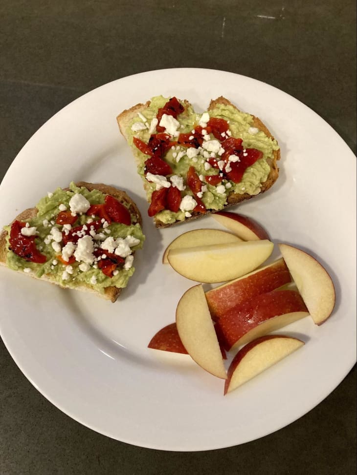 avocado toast with feta and roasted red peppers + apple slices