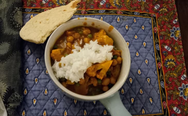 veggie curry, rice, and naan