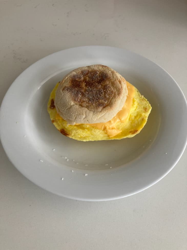 egg sandwich on English muffin