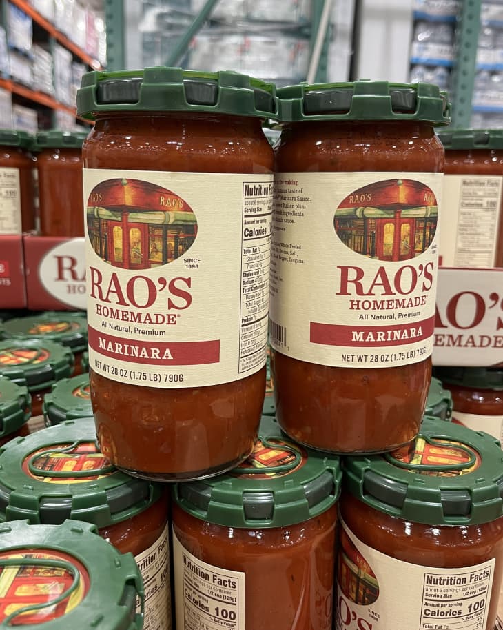 Rao's Homemade Marinara sauce on shelf at Costco