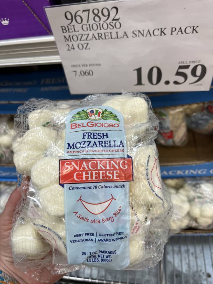 Bel gioso mozzarella snacking cheese