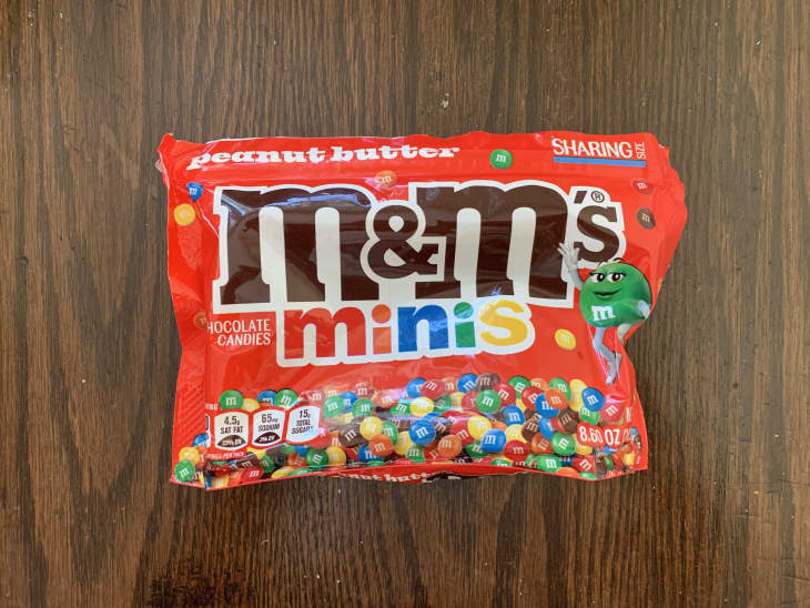 M&M's Crispy Chocolate Candies Sharing Size Bag, 8 oz - Kroger