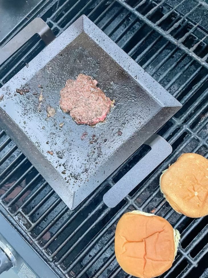 Made In Carbon Steel Half Griddle Review (Tested, Photos)