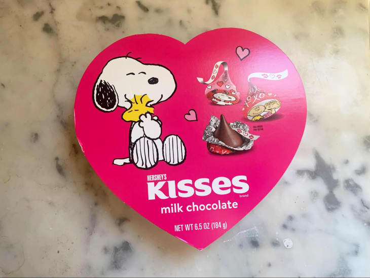 Hershey’s Kisses Milk Chocolates Snoopy and Friends Candy Gift Box