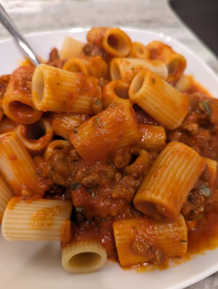 Pasta with meat sauce.