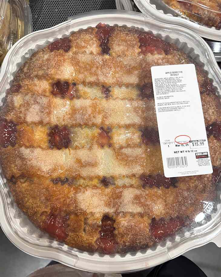The New Costco Dessert People Are Calling 
