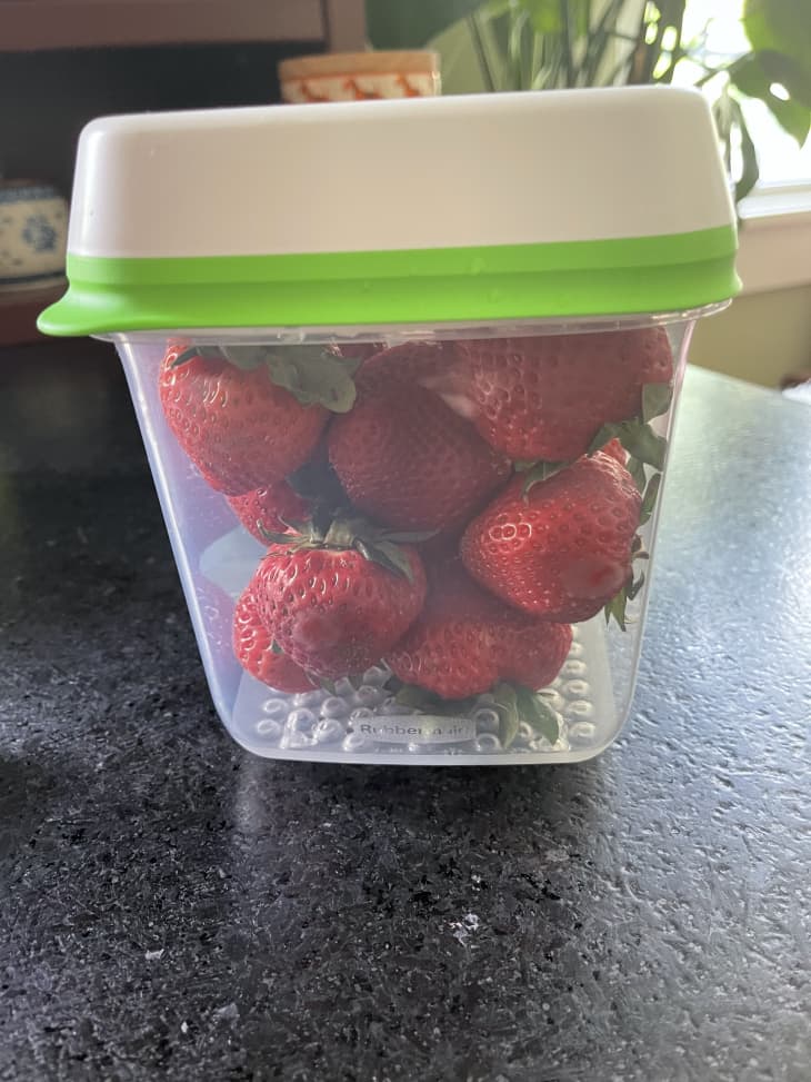 Fruit and Vegetable Saver Storage Basket Strawberries Blueberries Container