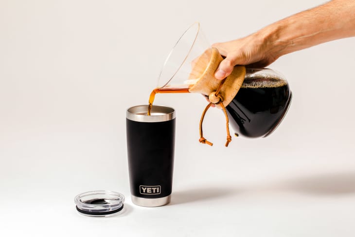 Yeti vs Thermos Travel Mug Comparison Which One Is Best for Keeping Coffee  Warmest Longer? 