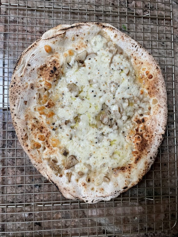 Talia di Napoli frozen pizza