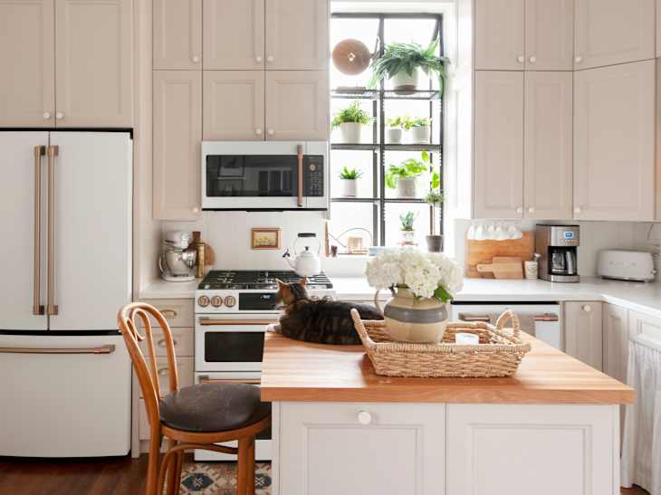 5 Easy Ways to Make Your Kitchen Look (and Feel) Bigger | The Kitchn