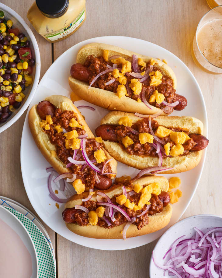 Easy Chili Dogs 