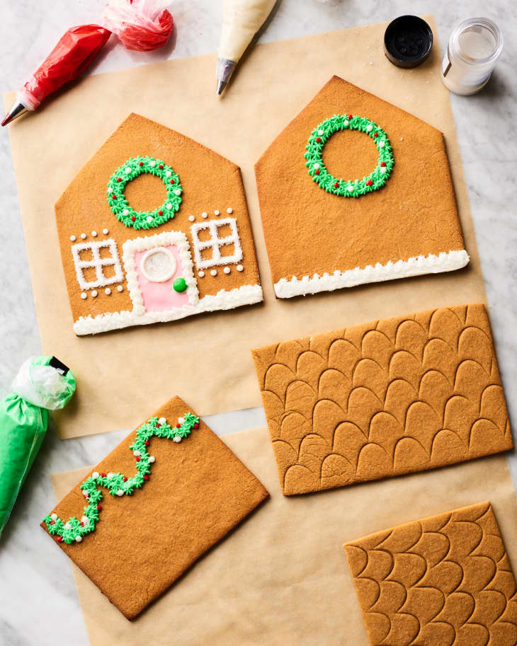 The EASIEST Gingerbread House Recipe - Thistlewood Farm