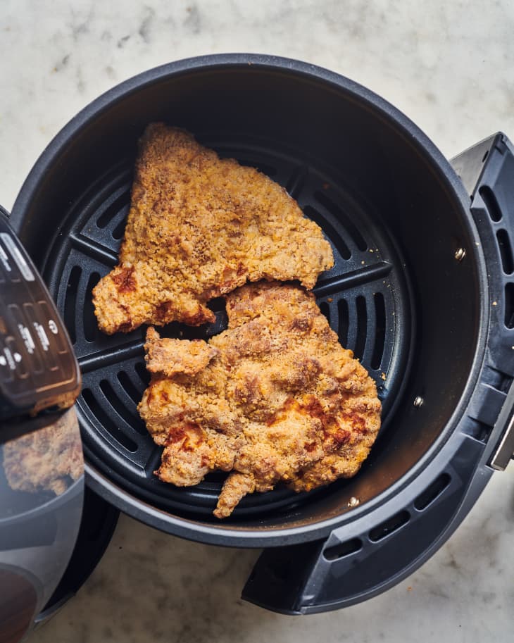 Crispy Air Fryer Chicken Breast (Healthier and Juicy) - Recipes From A  Pantry