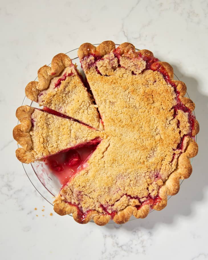 raspberry streusel pie with slice out