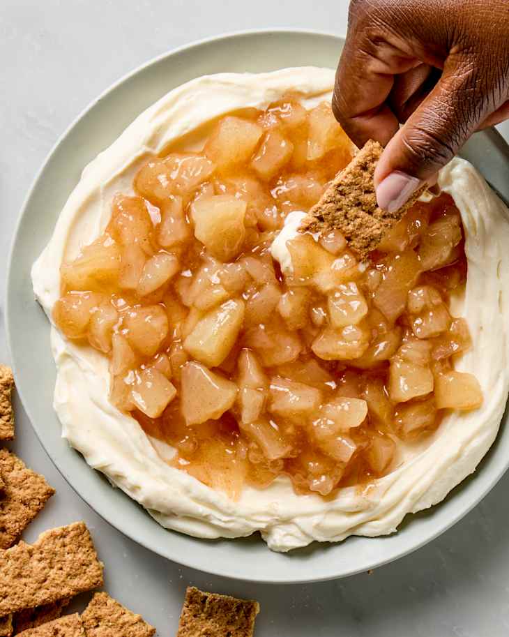 apple pie chewing tobacco Apple Pie Dip with Cinnamon Sugar Tortilla Chips Apple Pie Dip with Cinnamon