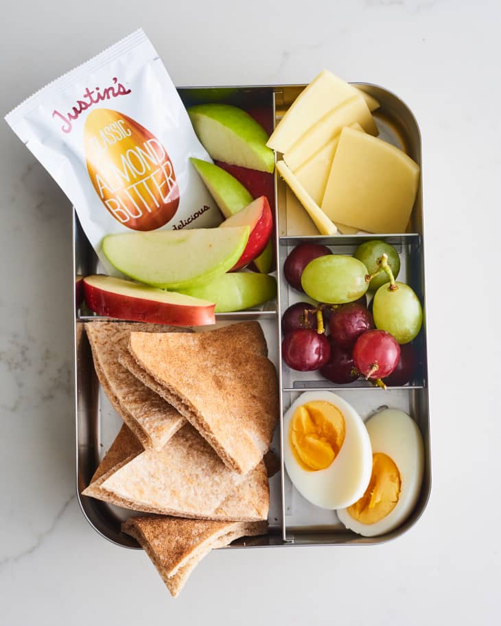 Cheese and Fruit Snack Box {Starbucks Copycat} - FeelGoodFoodie