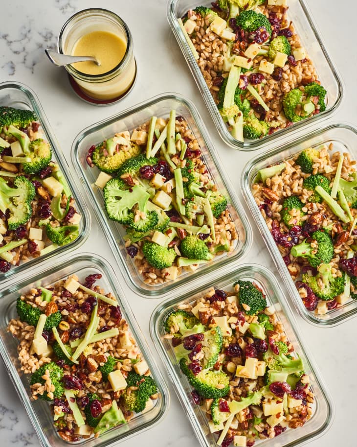 salads in tupperware containers