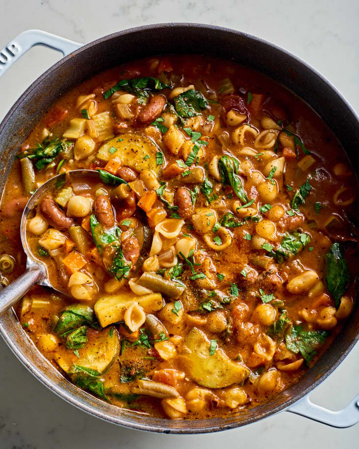 a pot of minestrone soup