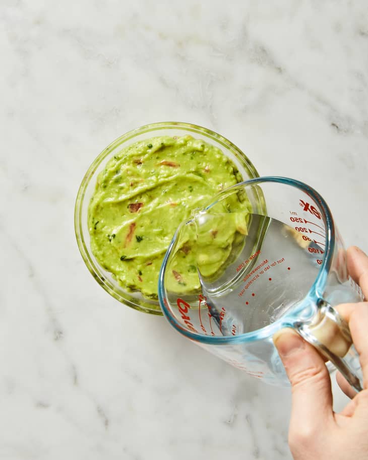 guac with water in pyrex