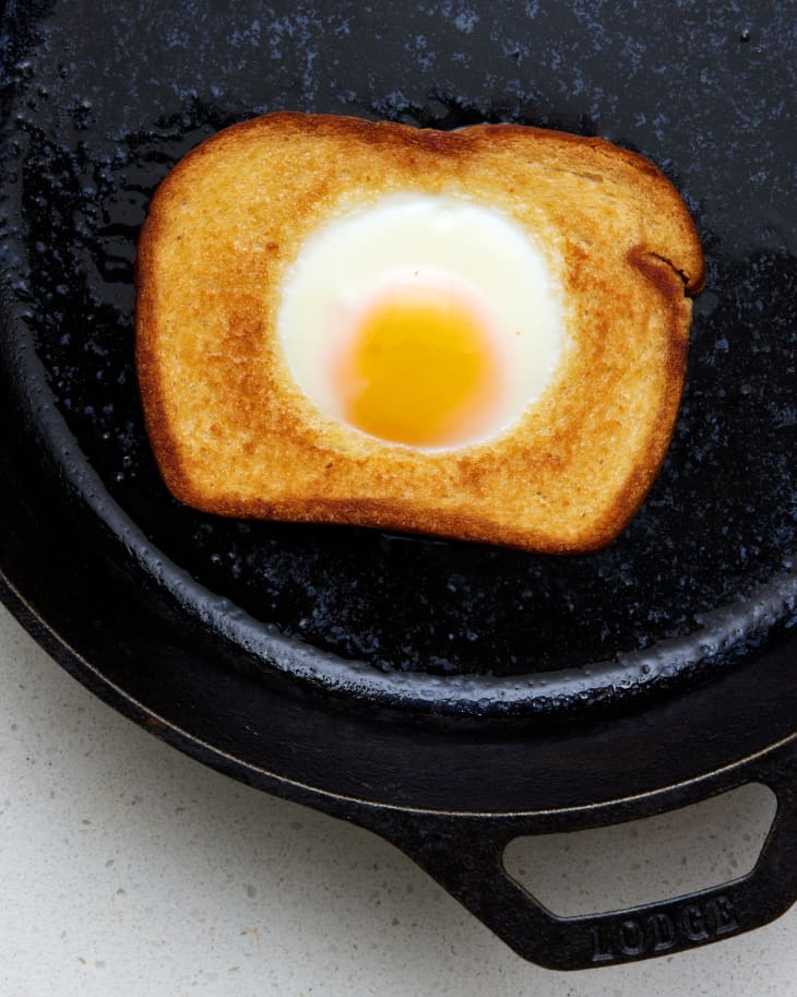 Egg-in-a-hole in a cast iron skillet.