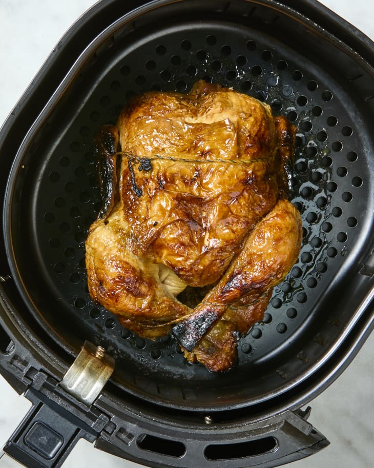Should you cover chicken in the air fryer?