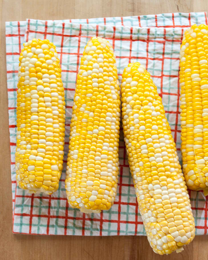 How To Shuck Corn Quickly Cleanly Kitchn