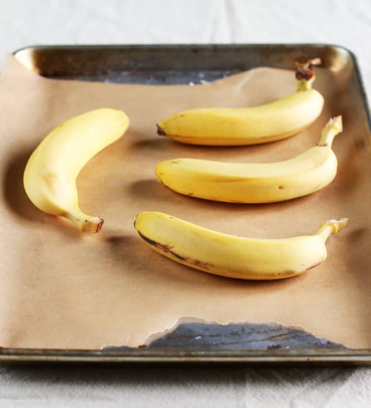 Can You Quickly Ripen Bananas in the Oven for Last-Minute ...